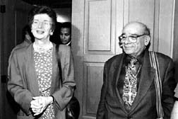 La funcionaria de la ONU, Mary Robinson, y el obispo Samuel Ruiz, luego de su reunin en Tuxtla Gutirrez n Foto: Guillermo Sologuren
La funcionaria de la ONU, Mary Robinson, y el obispo Samuel Ruiz, luego de su reunin en Tuxtla Gutirrez n Foto: Guillermo Sologuren
1