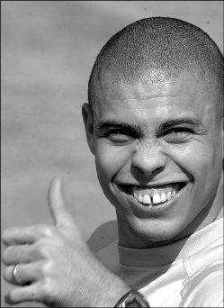 BRAZIL_RONALDO