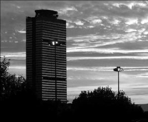 torre-pemex-amanecer