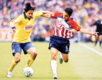 LAS AGUILAS SE LLEVAN EL CLASICO