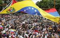 Marcha en la capital venezolana, ayer, en repudio a la decisión del presidente Hugo Chávez de no renovar la concesión a Radio Caracas Televisión