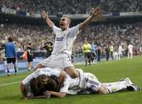 El italiano Fabio Cannavaro estalla en euforia tras el gol de Diarra