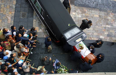 MISA EN LA BASILICA POR ANTONIO AGUILAR