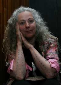 Kiki Smith, durante una conferencia sobre su obra