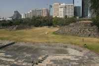 Vista parcial del sitio precolombino de Cuicuilco emplazado en el sur de la ciudad