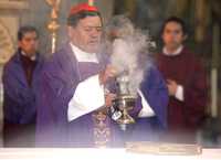 El cardenal Norberto Rivera Carrera, durante la liturgia dominical en la Catedral Metropolitana