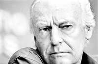 El escritor uruguayo Eduardo Galeano durante una entrevista con este diario, en 2000