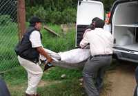 Ayer fue hallado el cuerpo decapitado de un hombre en el municipio de Santa Cruz Xoxocotlan. La cabeza fue encontrada cerca de la vivienda del procurador de Justicia de Oaxaca, Evencio Nicolás Martínez