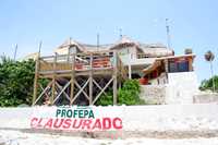 Un tribunal colegiado de distrito emitió un fallo favorable a la Procuraduría Federal de Protección al Ambiente, que clausuró el hotel Mezzanine (en la imagen), en el parque nacional Tulum. La dependencia espera que sea la primera de una serie de resoluciones que obligarían a demoler varios establecimientos