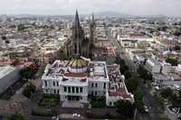 Vista de la rectoría de la Universidad de Guadalajara, cuyo titular, Carlos Briseño, se presentará amparado este viernes a la sesión del consejo universitario para impedir su destitución