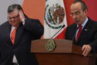 El presidente Felipe Calderón y Agustín Carstens, en el mensaje ofrecido en Los Pinos