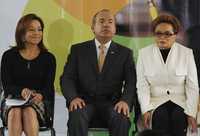 Josefina Vázquez Mota, Felipe Calderón y Elba Esther Gordillo en Los Pinos