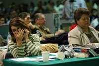 Hortensia Aragón y Martha Dalia Gastélum durante la reunión del Consejo Nacional perredista