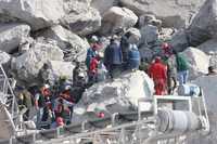 Dos trabajadores murieron y dos resultaron lesionados al desgajarse parte de un cerro en una pedrera en el municipio de Abasolo en Nuevo León